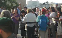 News24 Hareidi Women Crowd Out 'Women of the Wall'