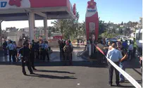 Arab Tries to Stab Cop in Jerusalem