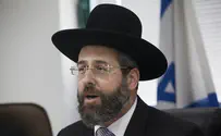 Flash90 Chief Rabbi Lau urges Prayers for Pollard's Release