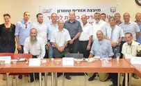 יעלון: המו"מ לא עוסק בפינוי ישובים