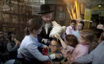 Israel news photo: Flash 90 Despite ‘Pagan’ Slam, Chicken Kaparot Going Strong