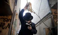 Israel news photo: Flash 90 Rabbinate Weighs in on Kaparot Controversy