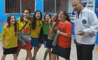 בנט חזר לחולצת התנועה, לסניף ולגואש