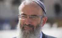 הרב אברהם יוסף נגד הרב דוד סתיו