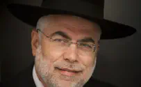 האסיר המשוחרר תוקף את השר אריאל