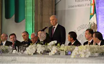 Peres to the Iranians: It's Up to You