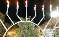 Emotional Hanukkah Lighting Honors Lone Soldiers