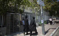 היעד: עשרות רבני העדה החרדית מול לשכת הגיוס