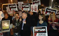 "אותם גורמים מעסקת שליט, מחממים מנועים"