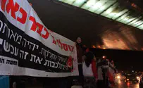 Protestors Demand Govt. Back Off on PA Deals