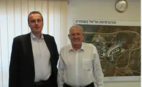 Despite EU Ban, Czech Ambassador Visits Ariel U.