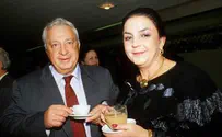 'מותה של לילי והאי היווני הובילו לתפנית'