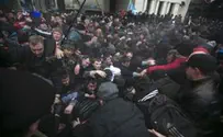 О боевиках, захвативших парламент и правительство Крыма