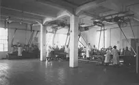 INN:Cigarbox Col. Israel's History in Pictures: Baking Matza 100 Years Ago