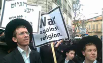 Hareidim Gather in Streets Saturday Night to Protest IDF Draft
