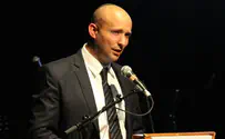 המורה בנט: שיעור וירטואלי על יזמות וצרכנות