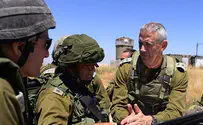 Gantz to Residents of Gaza: Stay Away from Hamas