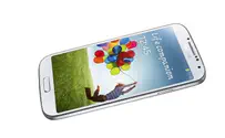 Galaxy S4 עלה באש מתחת לכרית בזמן שינה
