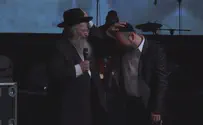 צפו: הרב אליהו ויונתן רזאל מברכים זה את זה