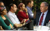 Parents of the Three Martyred Teens Partake in PM's Bible Lesson