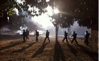 Arab Rioters on Temple Mount Wound Four Police Officers