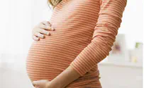 Bill: Third-Trimester Pregnant Women to Park in Handicap Spots