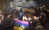 פעילי הקהילה הגאה "פוצצו" כנס של רונן שובל