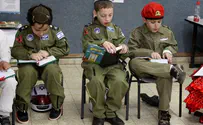 «Это – линия дистанцирования и отчуждения себя от них»