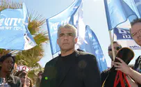 לפיד תוקף: למה לא רוצים את תיק החינוך?