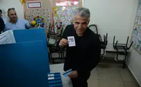 Lapid Warns Against Herzog-Haredi Alliance