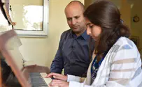 בנט למשפחת אורבך: ''אורי חסר לי''