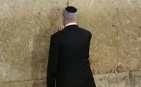 Netanyahu at the Kotel: Moved by the Weight of Responsibility