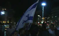 מתפללים ורוקדים יחד ביום העצמאות