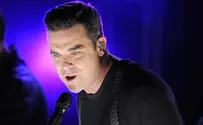 International Popstar Robbie Williams Touches Down in Israel
