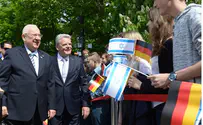 Rivlin Visits German Shipyard, Tours Israel-Bound Submarine