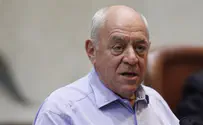 רוני בר און נחלץ להגנה על חברו