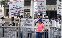 #AntiZionismFail: Meet the Neturei Karta Rent-a-Crowd