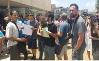 Leftists Protest 'Being Silenced' at Theater Award Ceremony