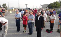 Jews and Muslims Stand Up Against Violence in Joint Prayer