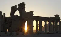 Syrian army battles jihadists near Palmyra