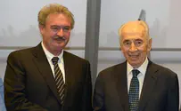 Luxembourg FM in Israel after Grocery Chain Bans Israeli Produce