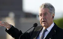 Austrian President Travels to Iran