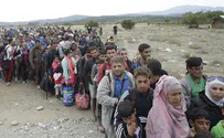 First of 12,000 Syrian migrants reaching Australia