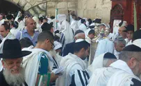 רבבות בברכת כהנים בכותל 