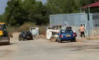 Dozens of Palestinian Workers Near Kindergarten, No Security