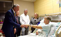 Barkat and NYC Mayor de Blasio Visit Terror Victim