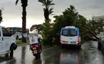 פצועים ושיבושים בעקבות מזג האוויר הסוער