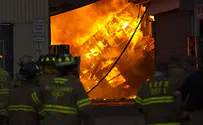 New Jersey rabbi relives running into flames to save Torah