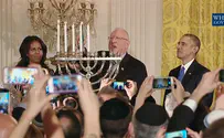 נשיאי ישראל וארה"ב מדליקים נרות בבית הלבן