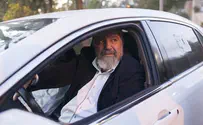 Arab protesters threaten Gershon Mesika
